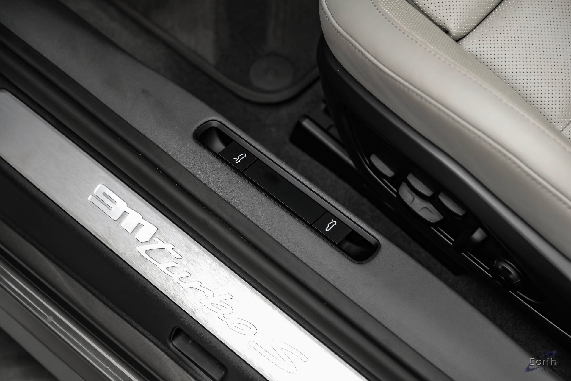Used 2024 Porsche 911 Turbo S AWD/4WD image 53