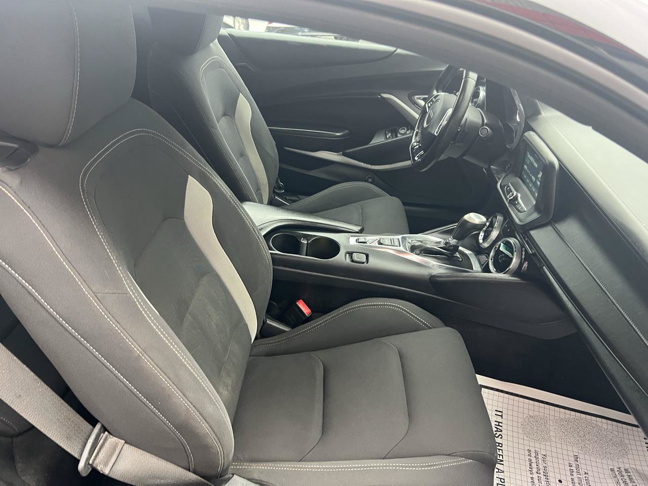 Used 2018 Chevrolet Camaro LT RWD image 15