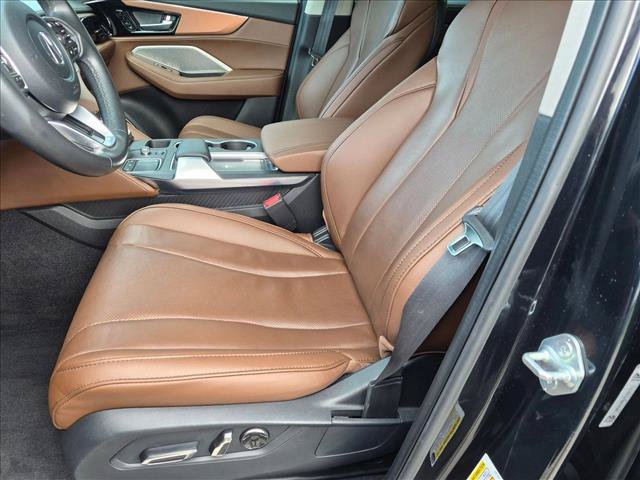 Used 2024 Acura MDX w/ Technology Package FWD image 16