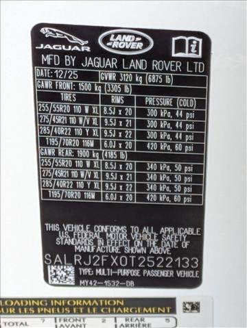 New 2026 Land Rover Discovery S image 17