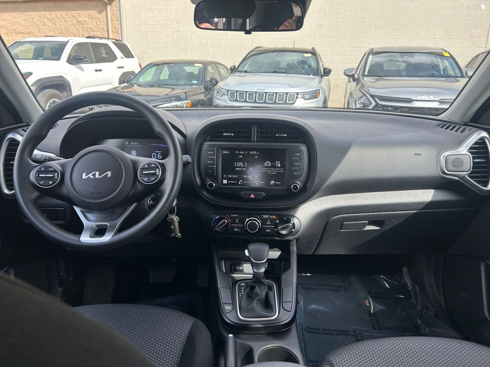 Used 2025 Kia Soul LX w/ LX Technology Package image 32
