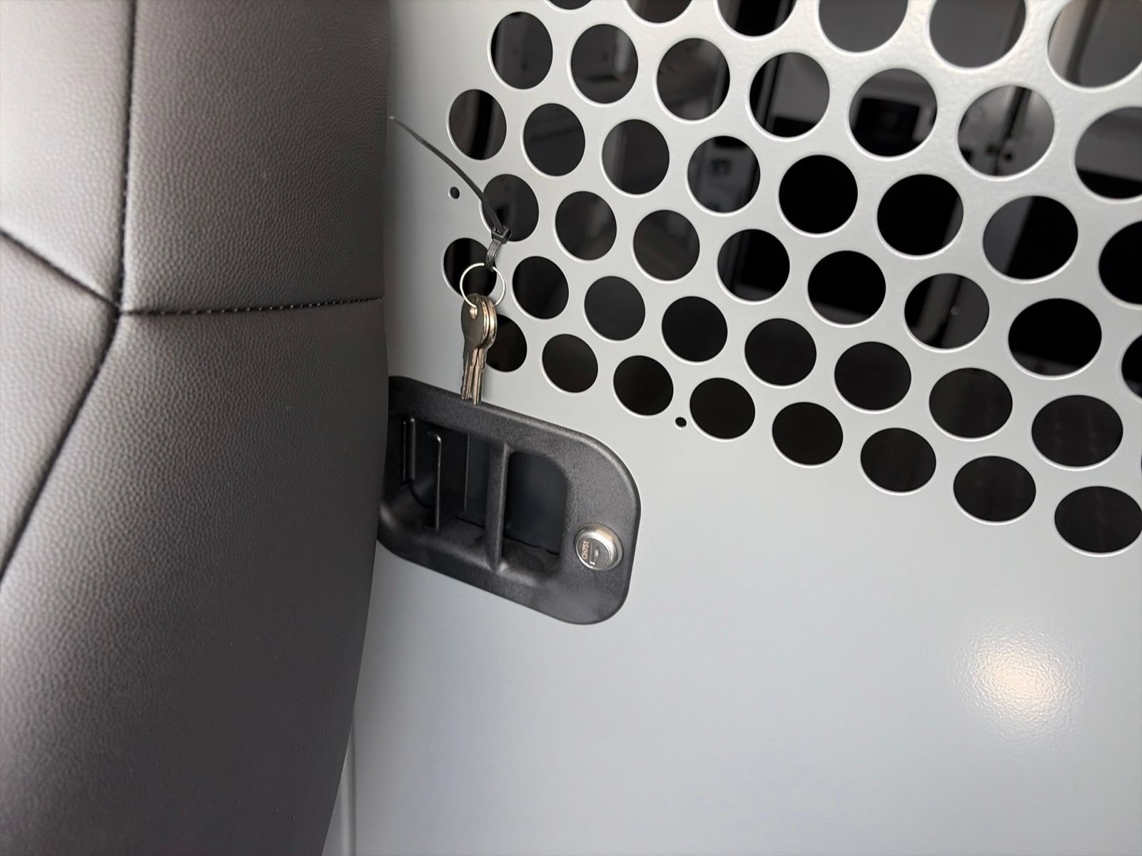 Used 2025 RAM ProMaster 2500 w/ Convenience Group FWD image 30