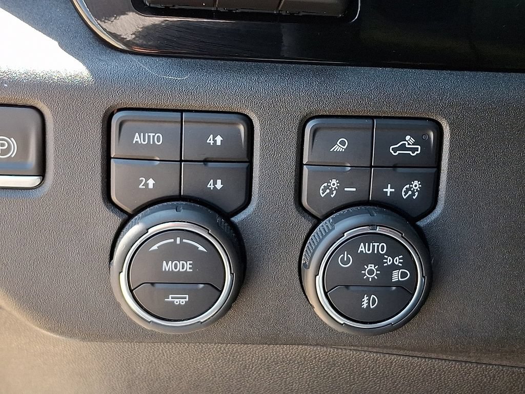 Used 2024 Chevrolet Silverado 3500 LTZ w/ LTZ Plus Package AWD/4WD image 25