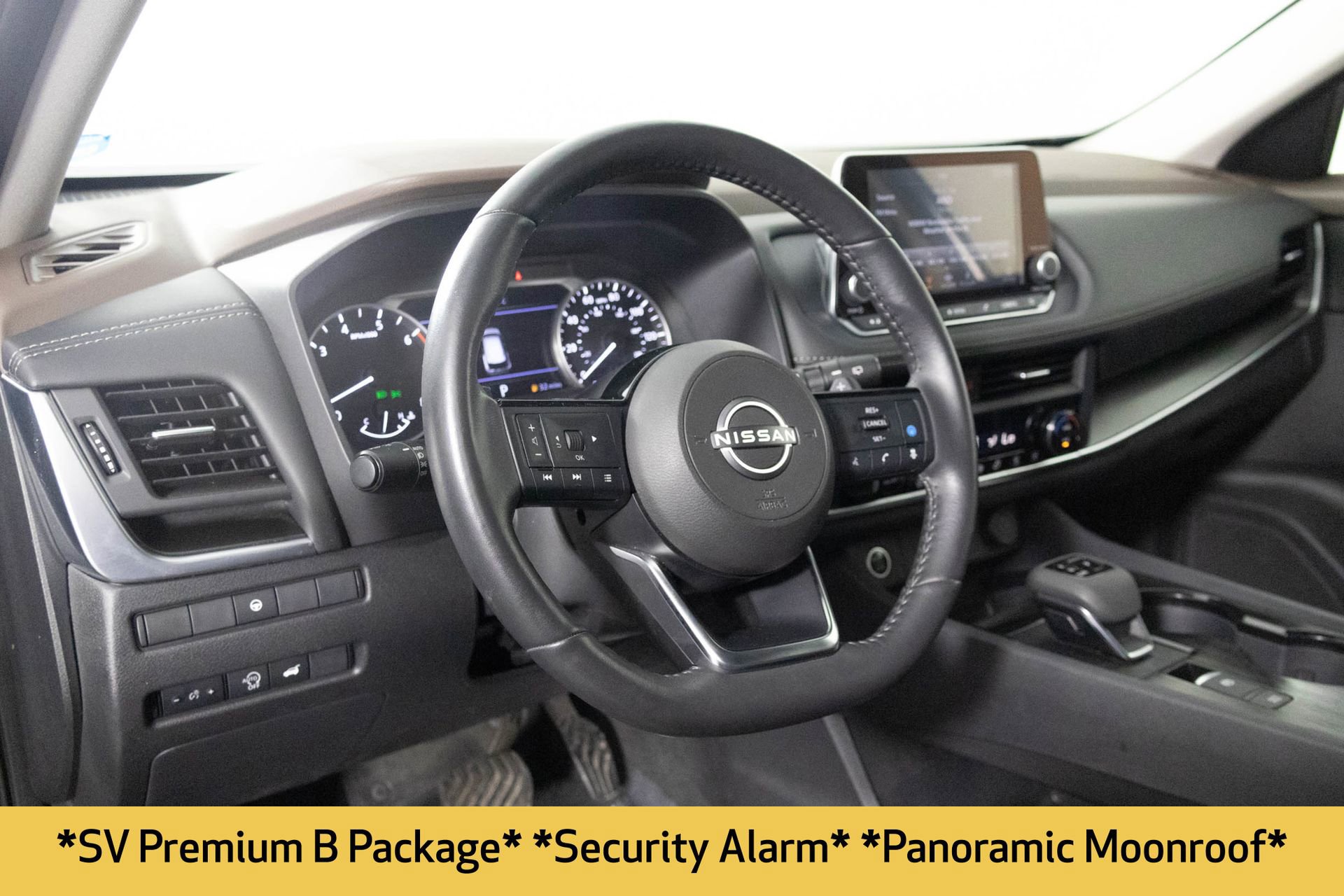 Used 2023 Nissan Rogue SV w/ SV Premium B Package image 5