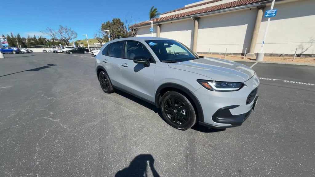 Certified 2026 Honda HR-V Sport image 2