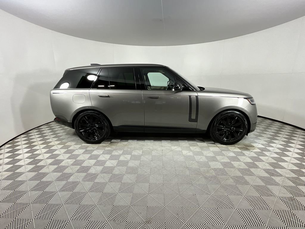 Used 2023 Land Rover Range Rover SE AWD/4WD image 5