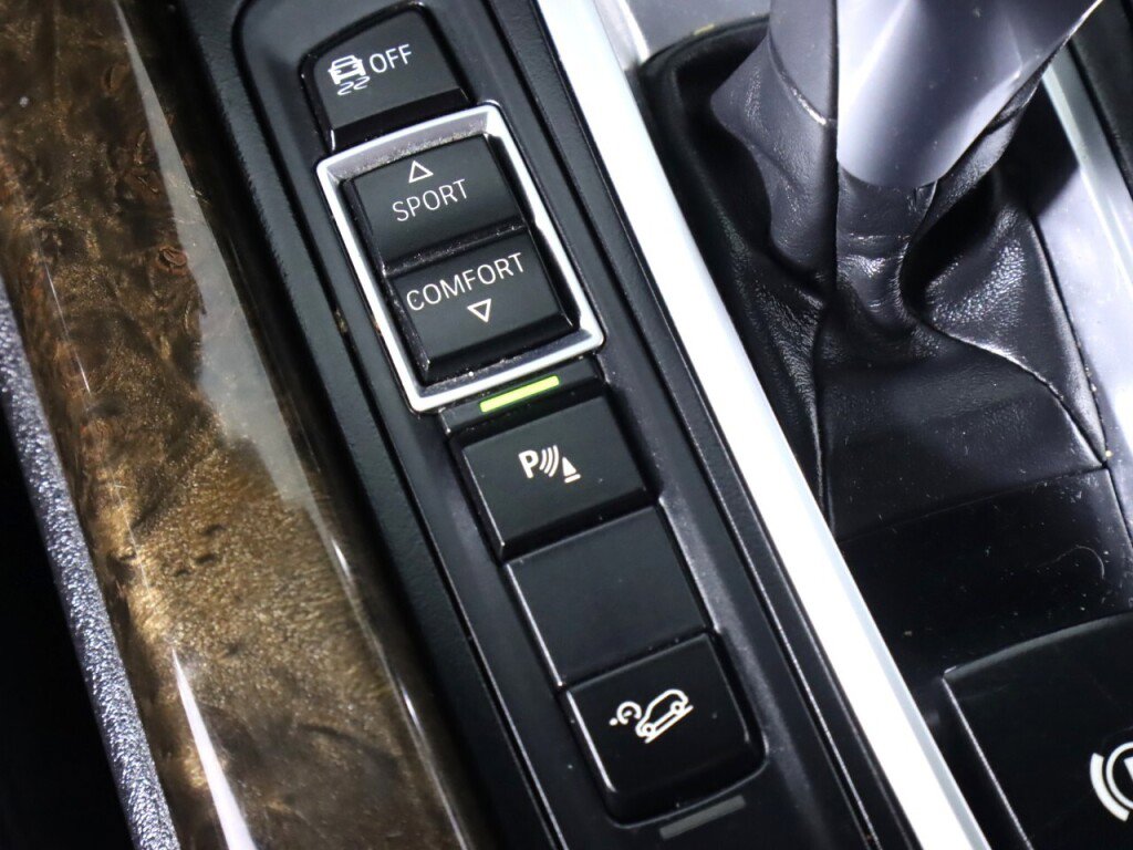 Used 2018 BMW X5 xDrive35i w/ M Sport Package image 28