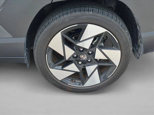 Used 2024 Hyundai Kona Limited FWD image 17