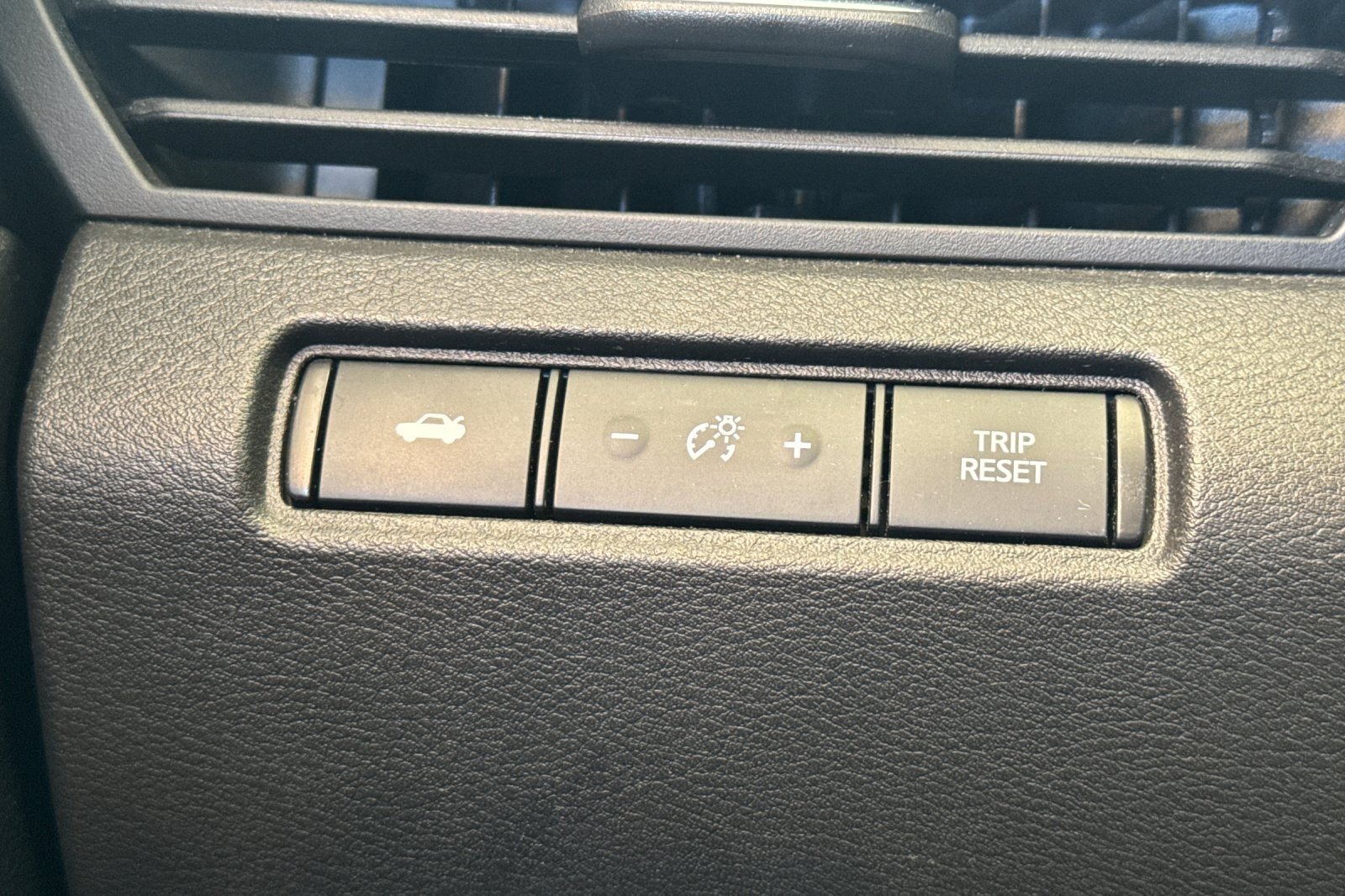 Used 2023 Nissan Altima 2.5 SV image 39