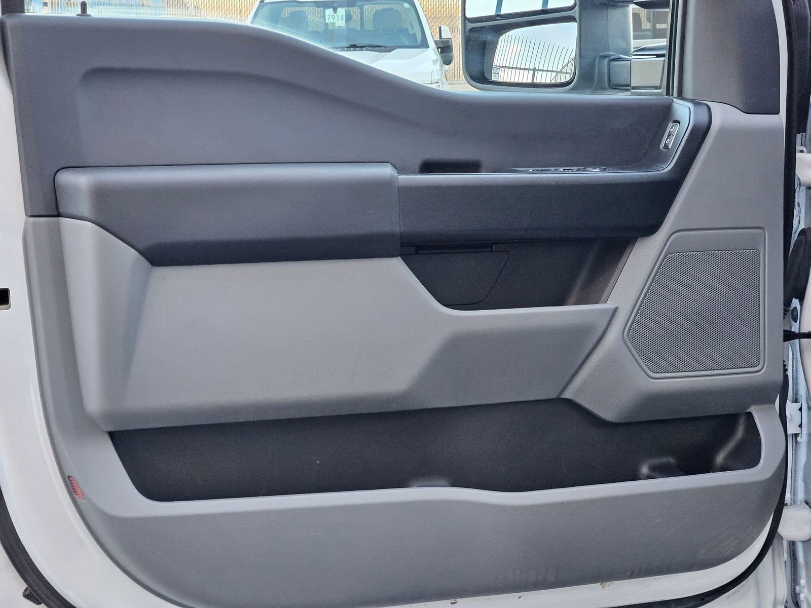 Certified 2025 Ford F350 XL w/ XL Chrome Package image 10