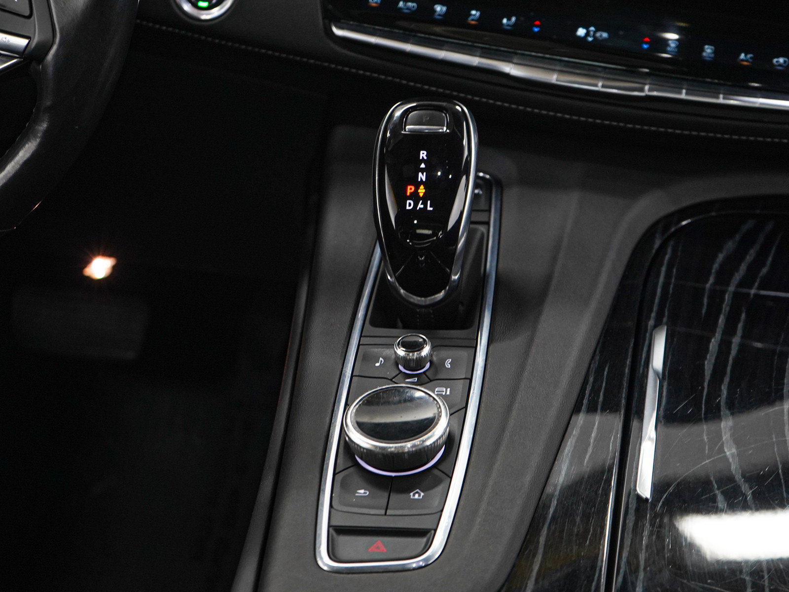 Used 2021 Cadillac Escalade Sport AWD/4WD image 19