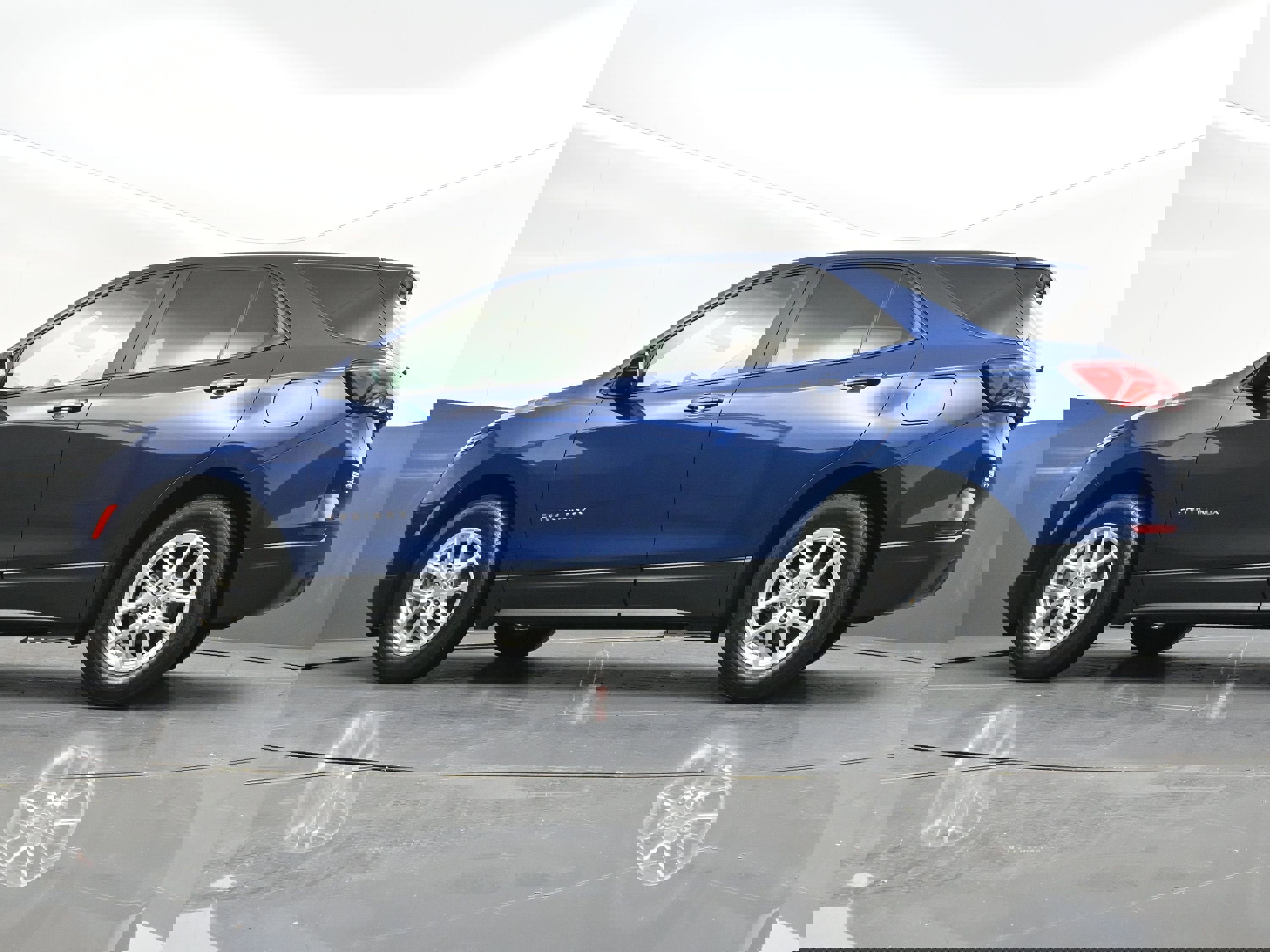 Used 2022 Chevrolet Equinox LS w/ LS Convenience Package image 36