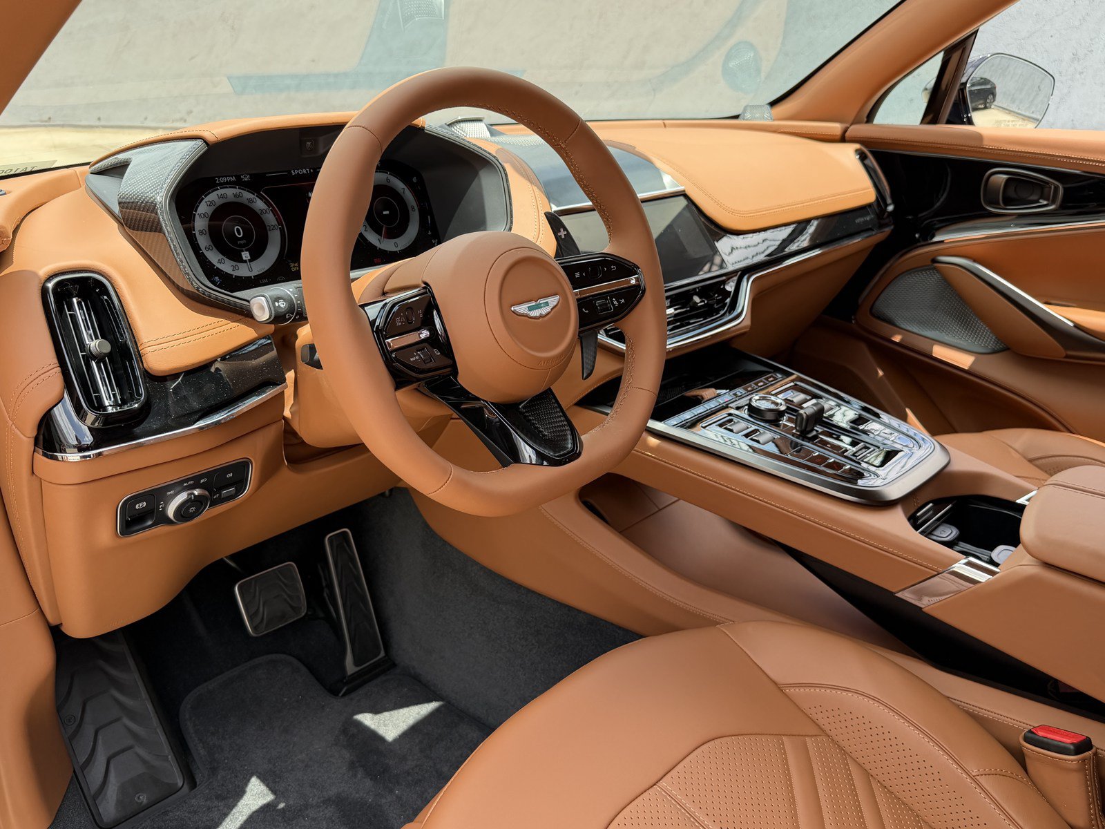 New 2026 Aston Martin DBX 707 AWD/4WD image 3