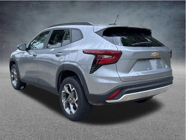 Used 2025 Chevrolet Trax LT w/ LT Convenience Package FWD image 6
