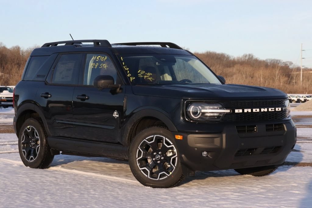 New 2025 Ford Bronco Sport Outer Banks w/ Outer Banks Tech Package+ AWD/4WD image 2