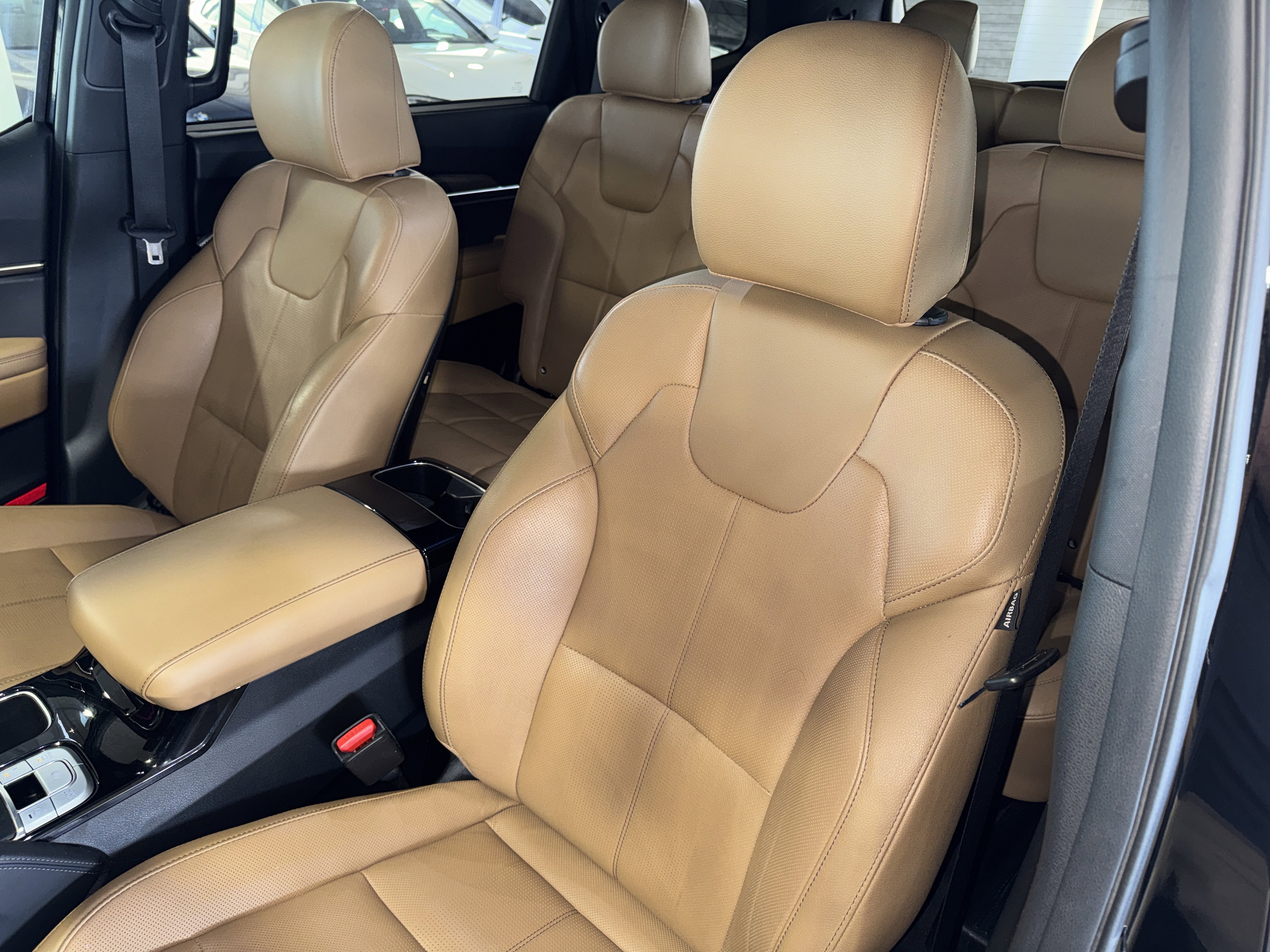 Used 2022 Kia Telluride SX w/ Towing Package image 35