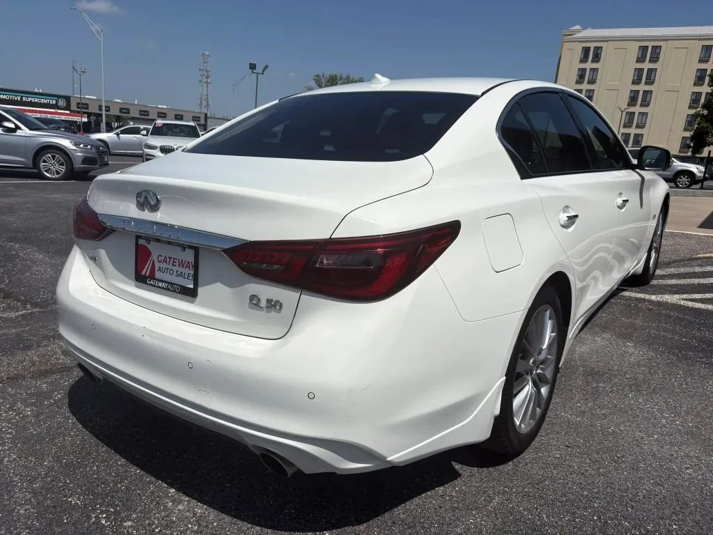 Used 2018 INFINITI Q50 Luxe w/ Essential Package (2.0T Luxe) AWD/4WD image 5