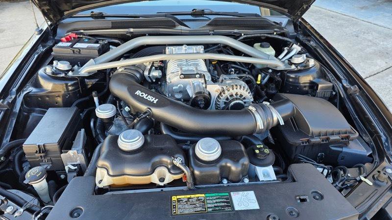 Used 2006 Ford Mustang GT RWD image 9