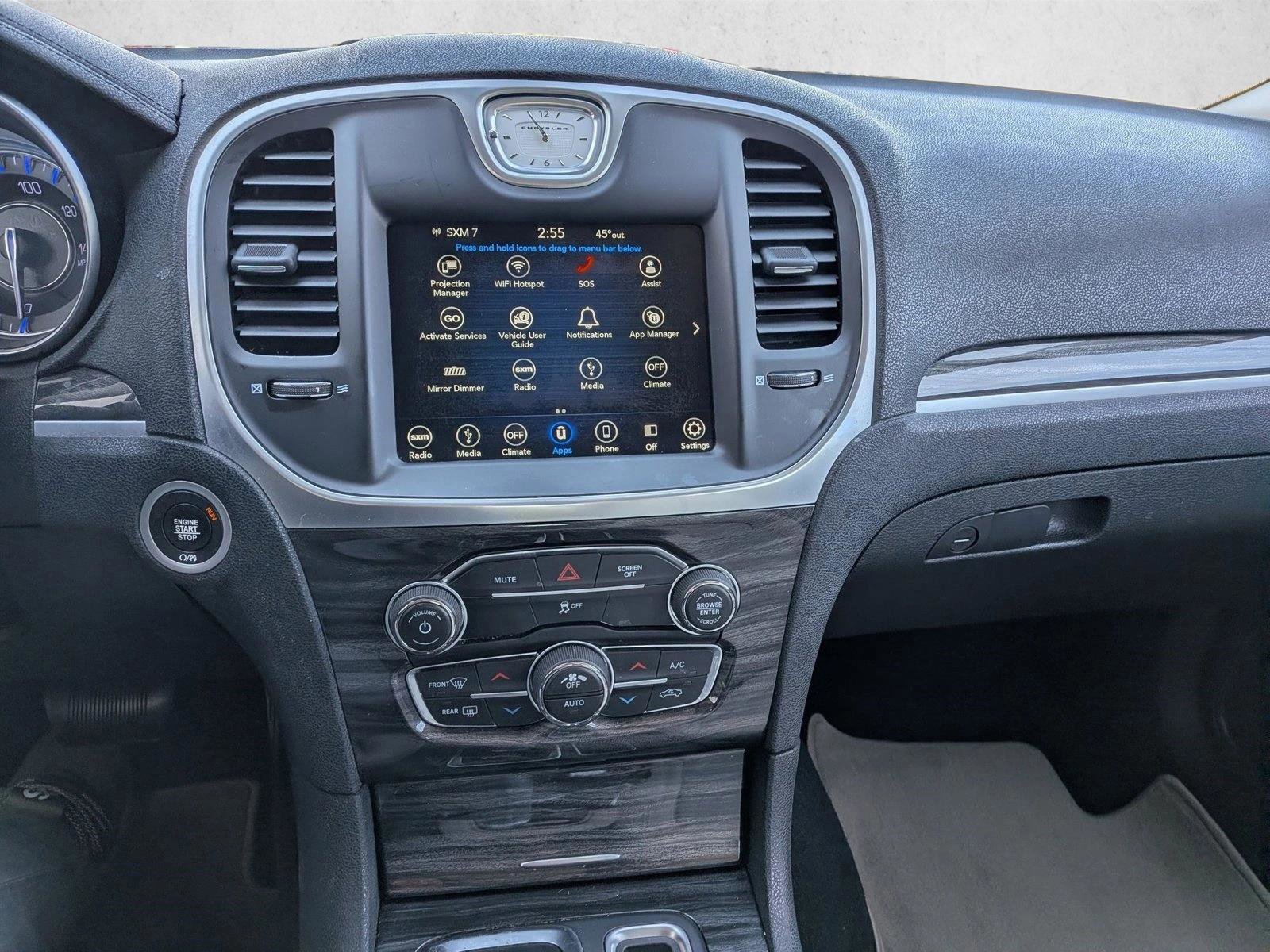 Used 2019 Chrysler 300 Touring AWD/4WD image 12