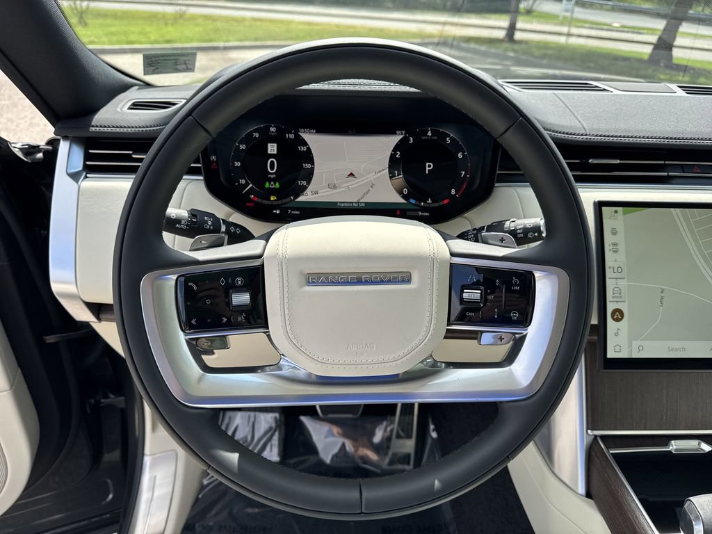 New 2025 Land Rover Range Rover SE image 18