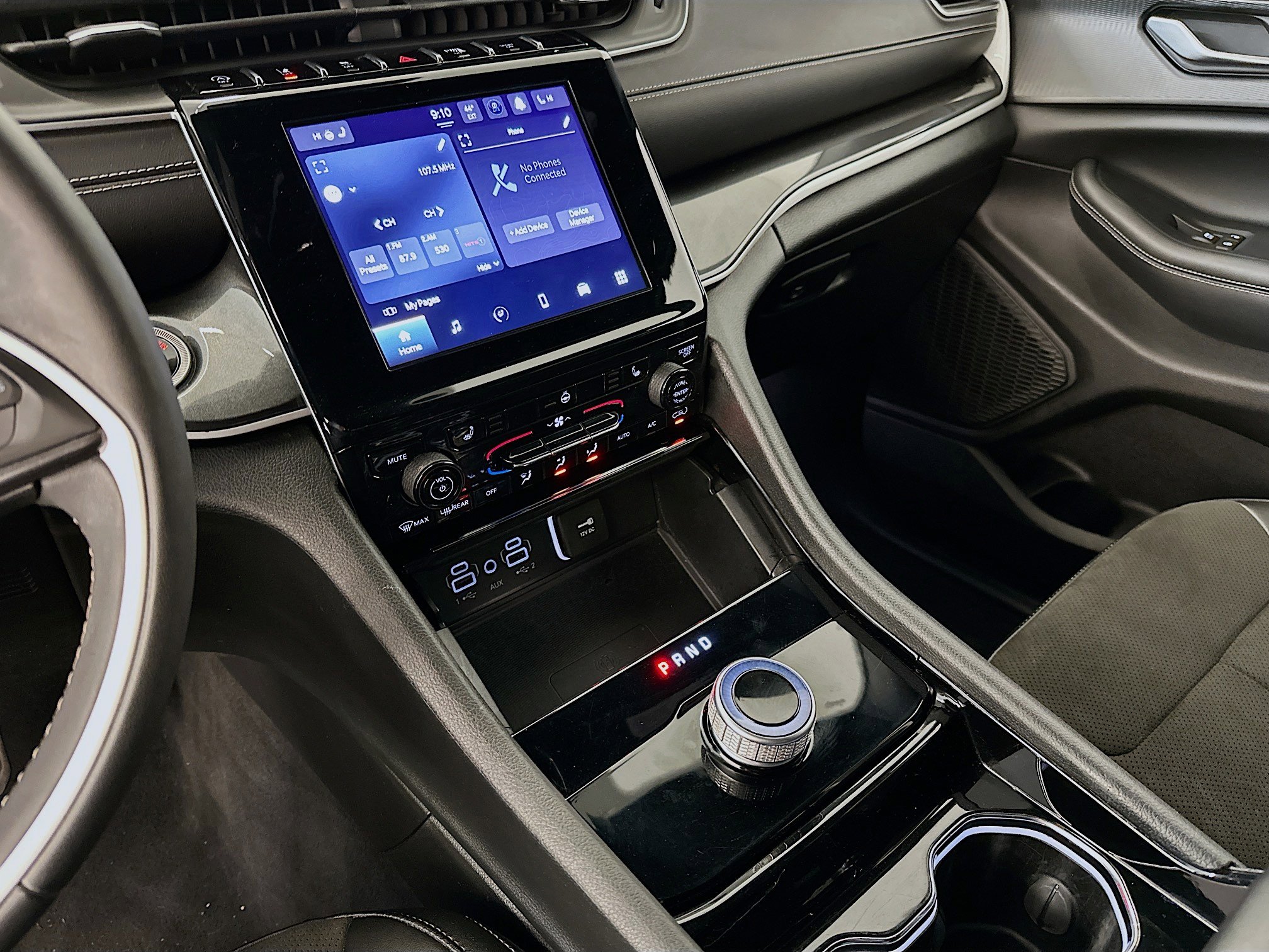 Used 2023 Jeep Grand Cherokee Altitude image 25