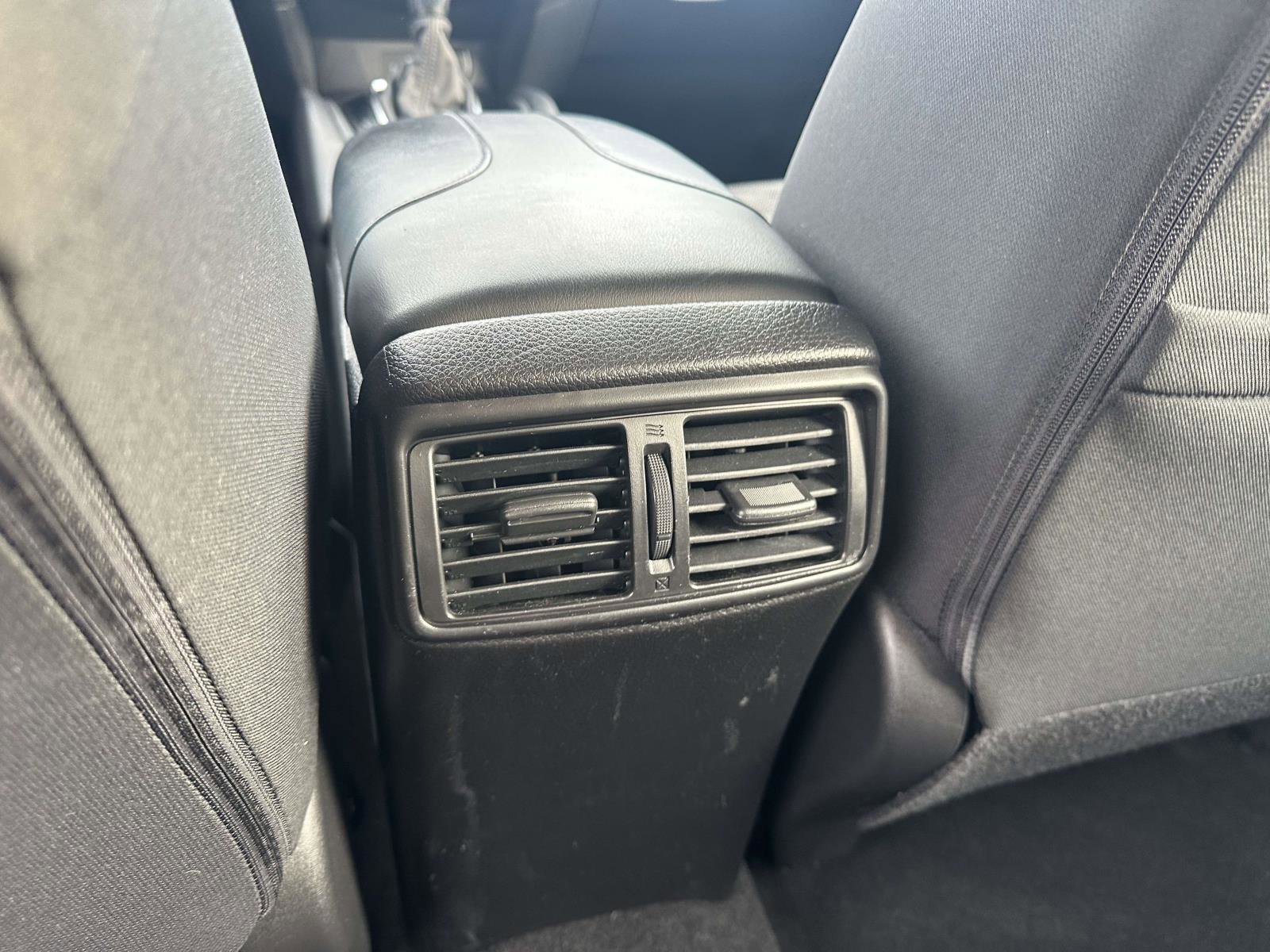 Used 2022 Nissan Rogue Sport SV image 10