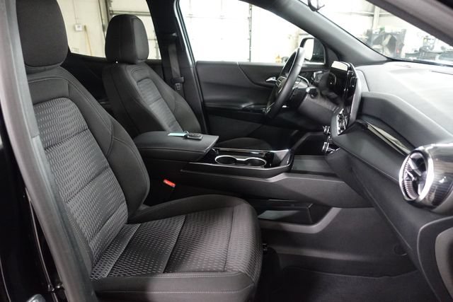 Used 2025 Chevrolet Equinox LT FWD image 24