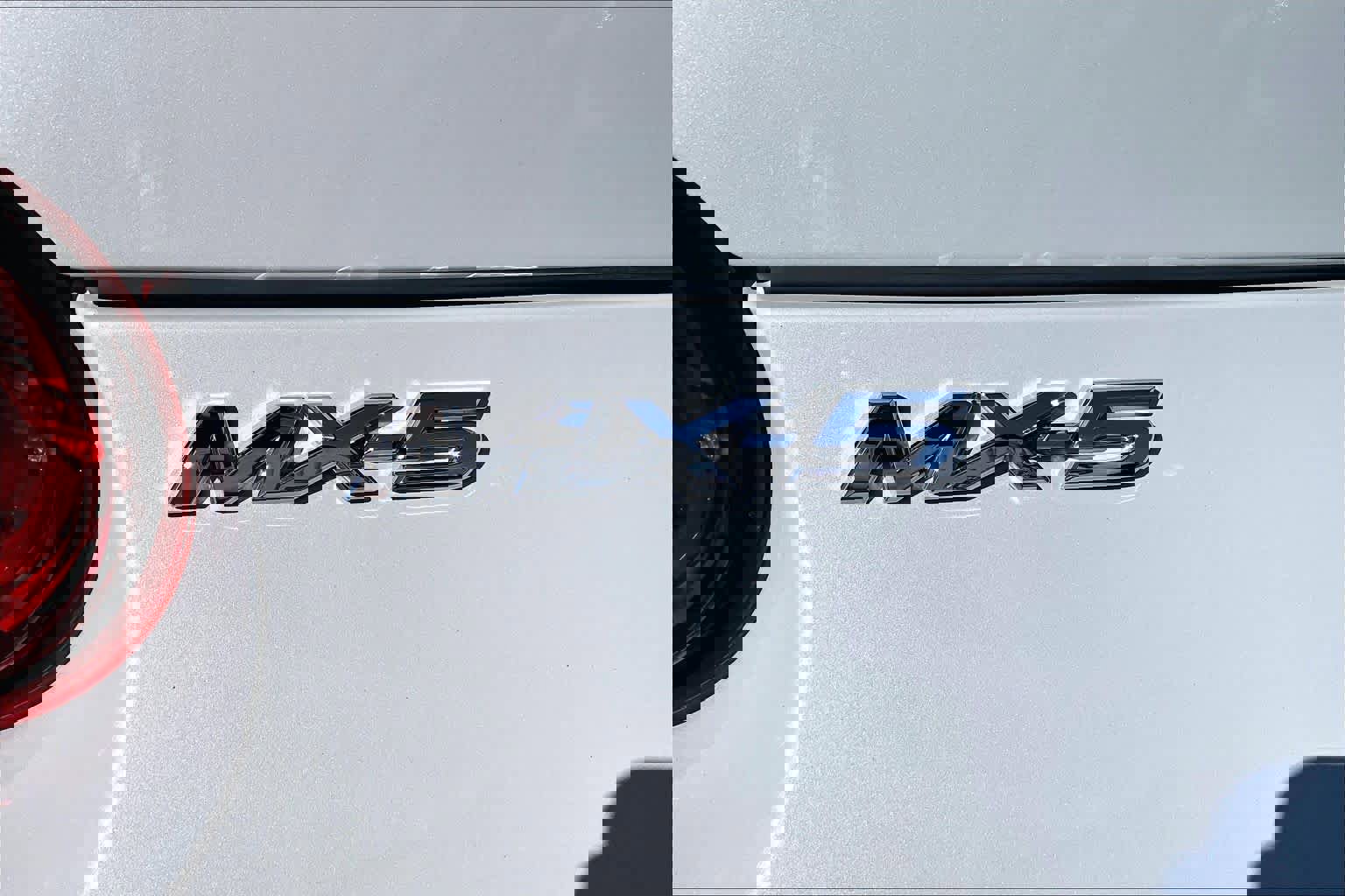 Used 2019 MAZDA MX-5 Miata Grand Touring image 9