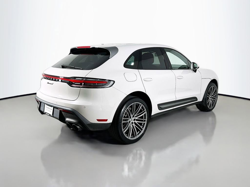 Certified 2023 Porsche Macan Turbo AWD/4WD image 9
