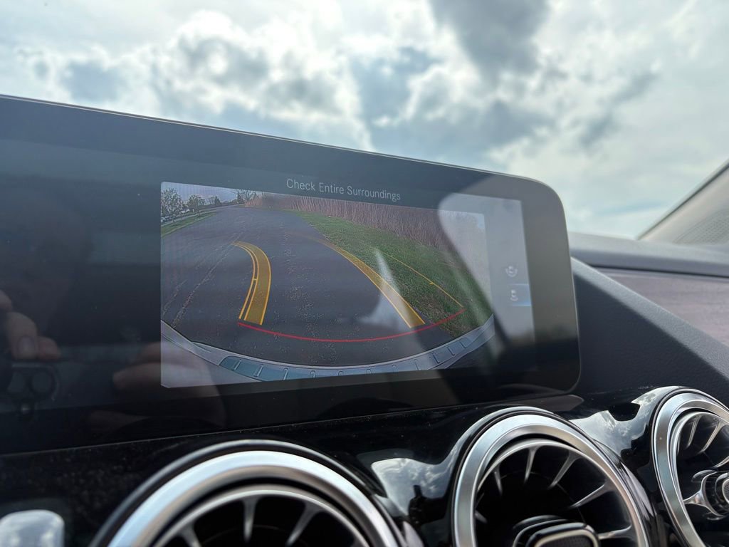 Used 2022 Mercedes-Benz GLA 250 4MATIC image 9