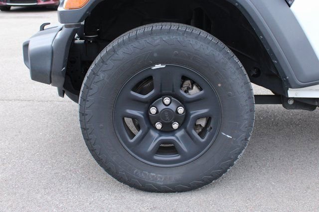 Used 2024 Jeep Wrangler Sport image 31