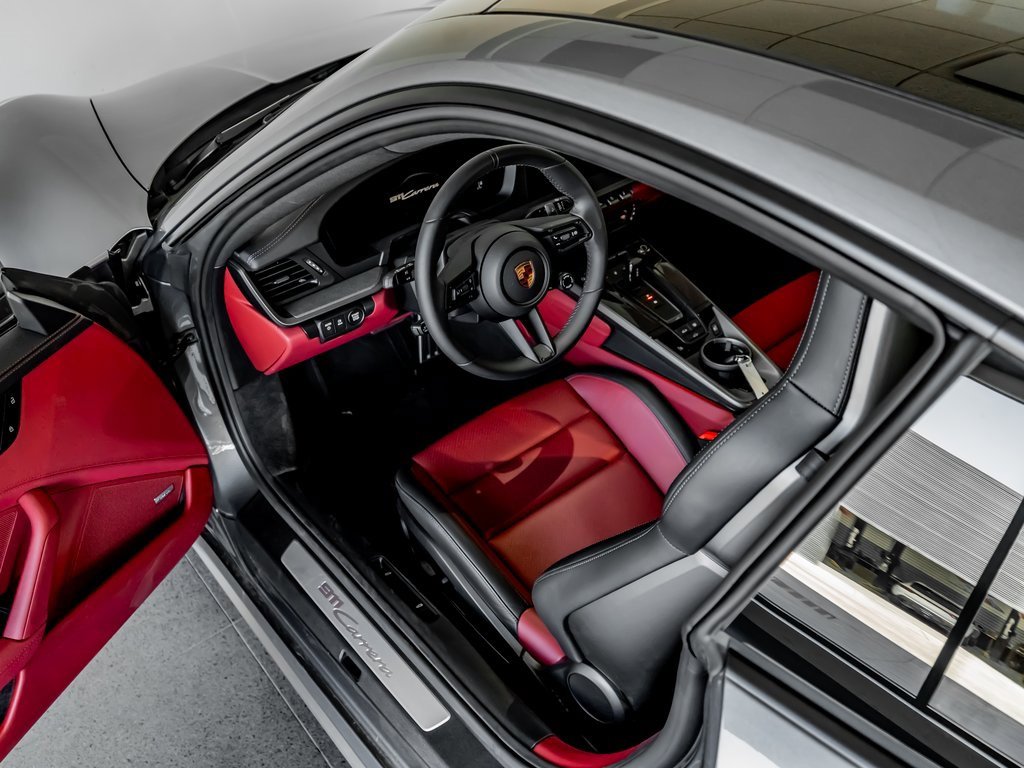 Certified 2025 Porsche 911 Carrera image 4