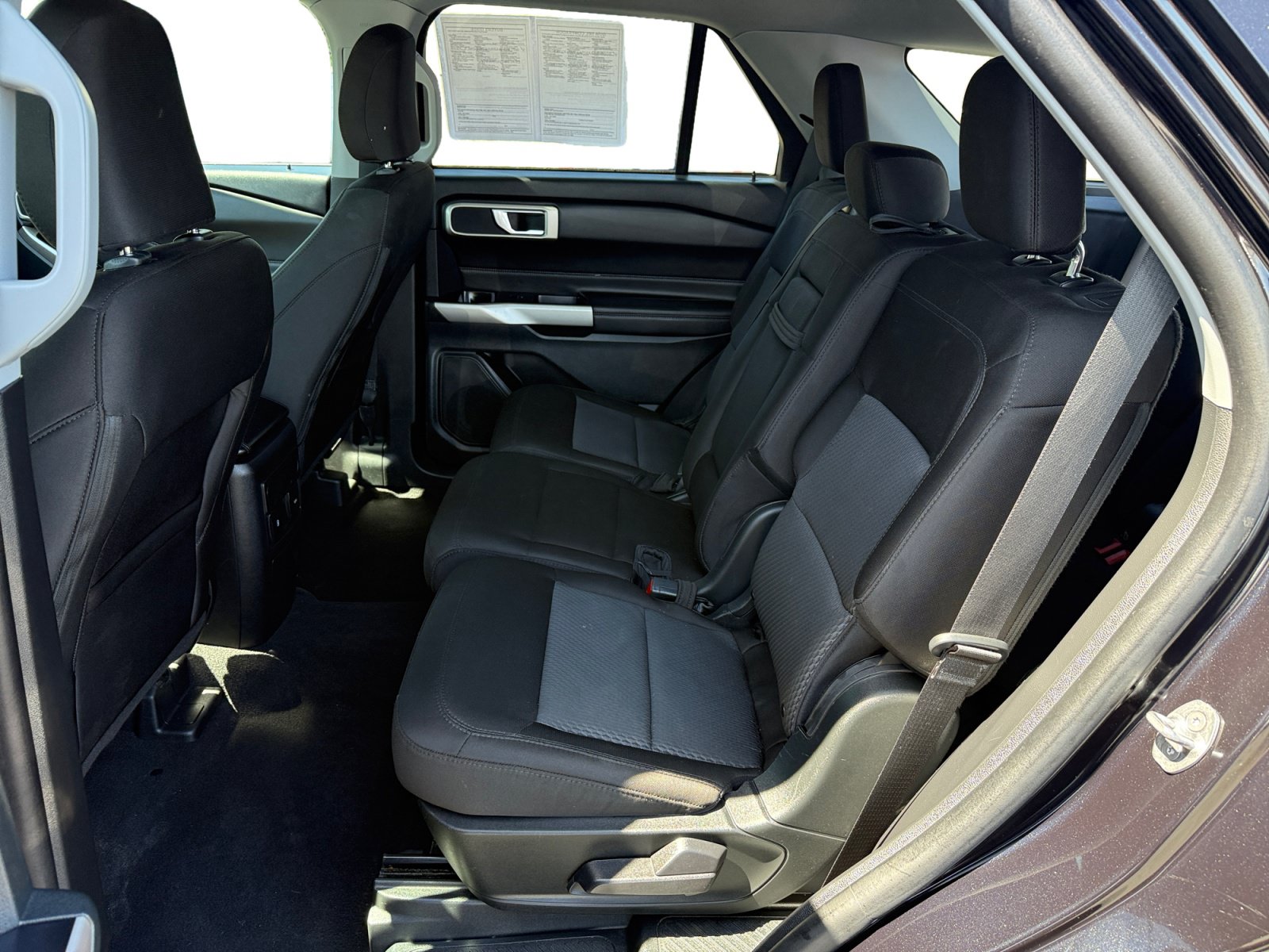 Certified 2023 Ford Explorer XLT RWD image 16