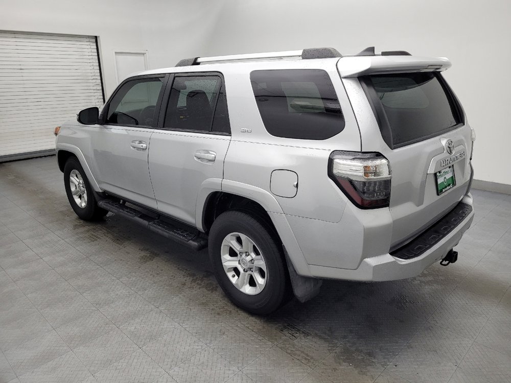 Used 2020 Toyota 4Runner SR5 Premium image 3