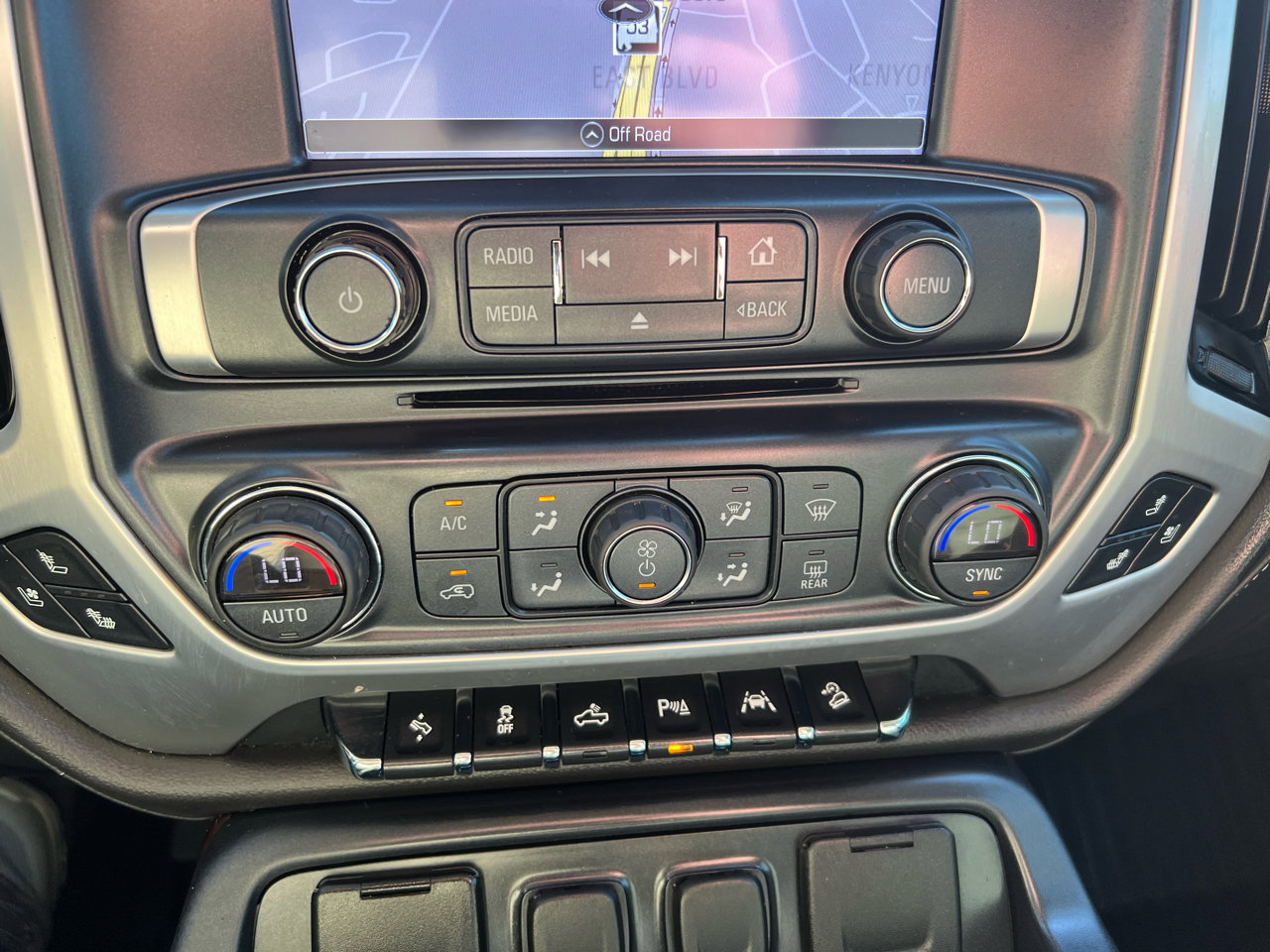 Used 2018 GMC Sierra 1500 SLT image 50