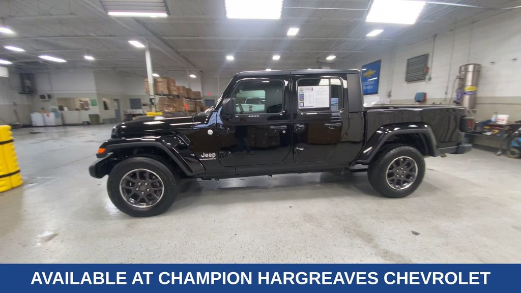 Used 2023 Jeep Gladiator Overland image 6