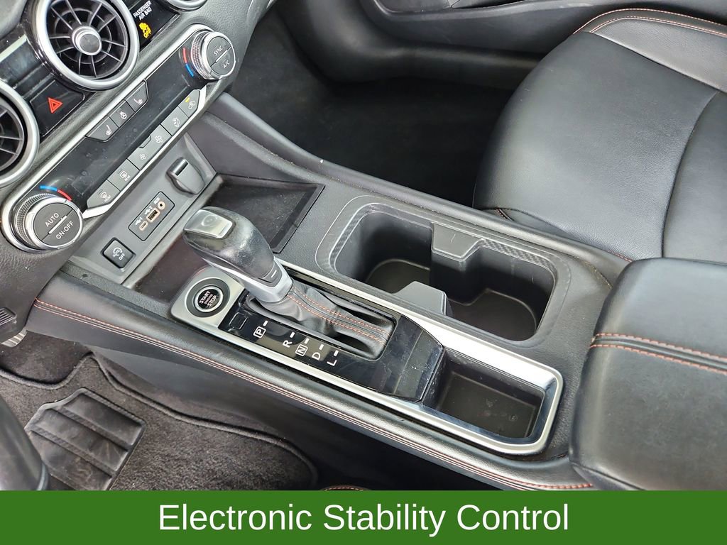 Used 2025 Nissan Sentra SR w/ SR Premium Package FWD image 20