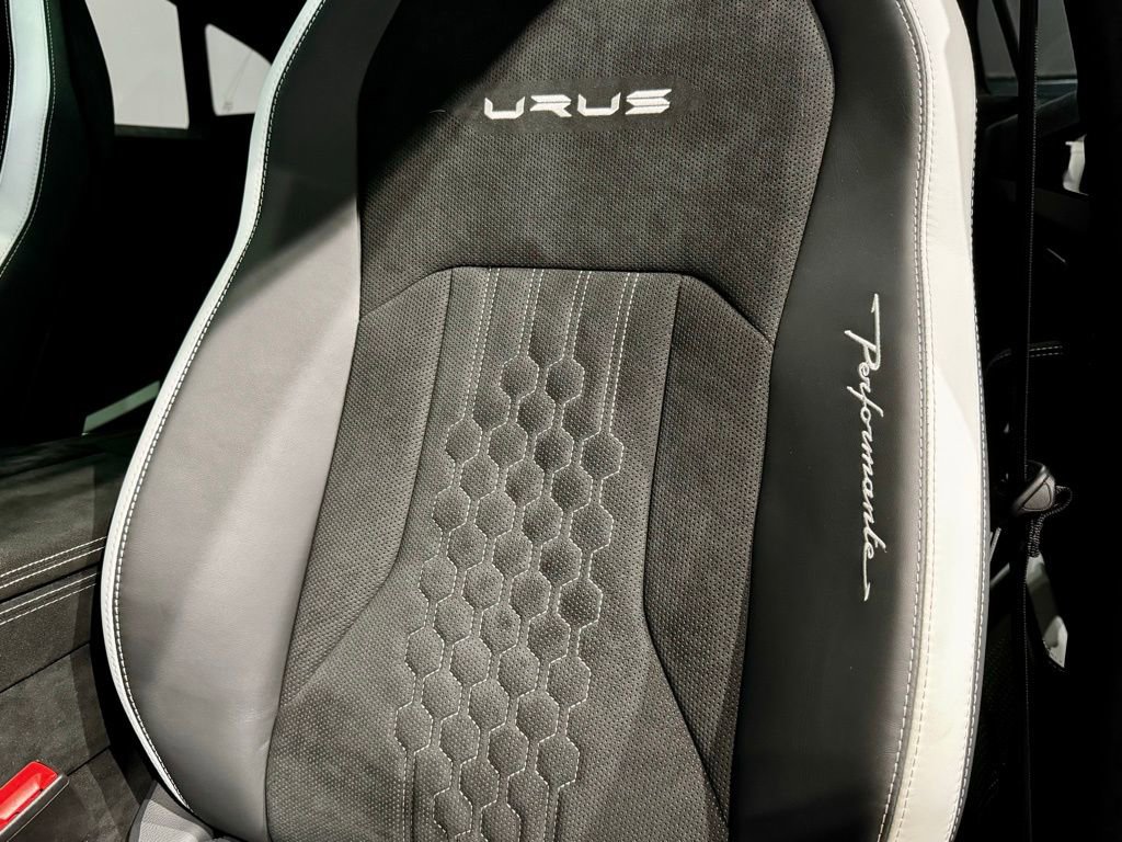 Used 2024 Lamborghini Urus Performante image 27