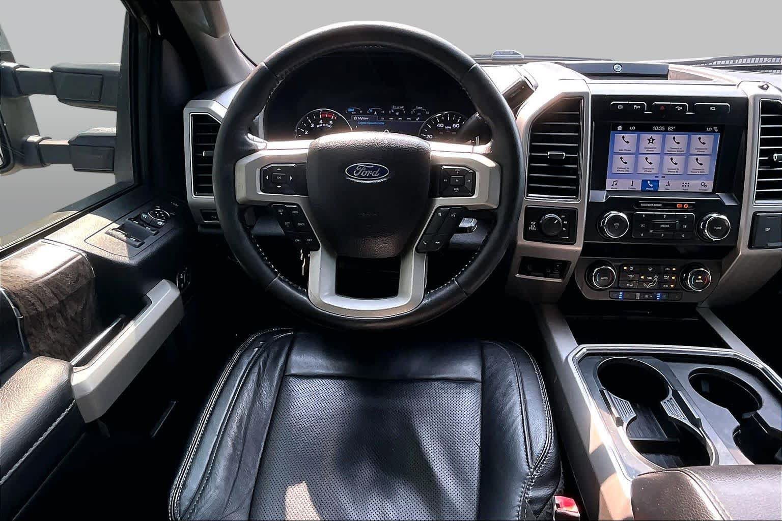Used 2019 Ford F250 Lariat w/ Lariat Value Package AWD/4WD image 4