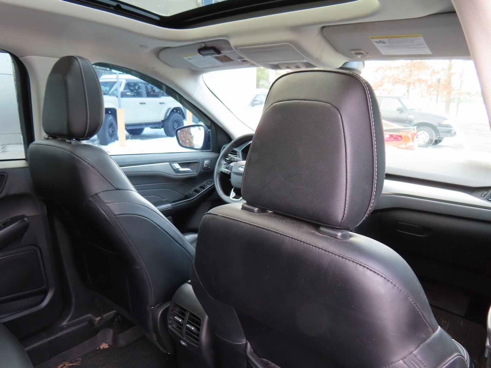 Certified 2022 Ford Escape Titanium w/ Class II Trailer Tow Package image 35