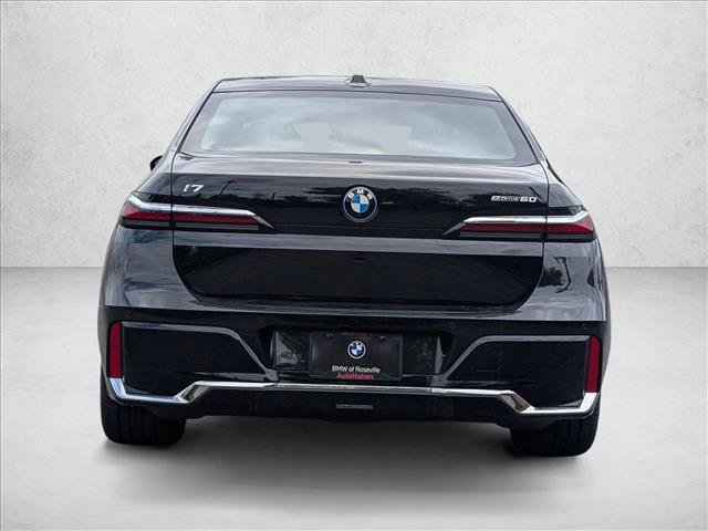 New 2026 BMW i7 M70 w/ M Sport Package RWD image 8