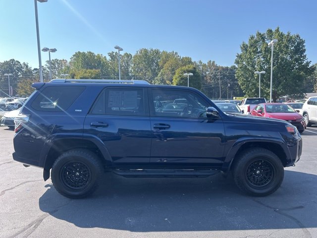 Used 2016 Toyota 4Runner SR5 Premium image 4