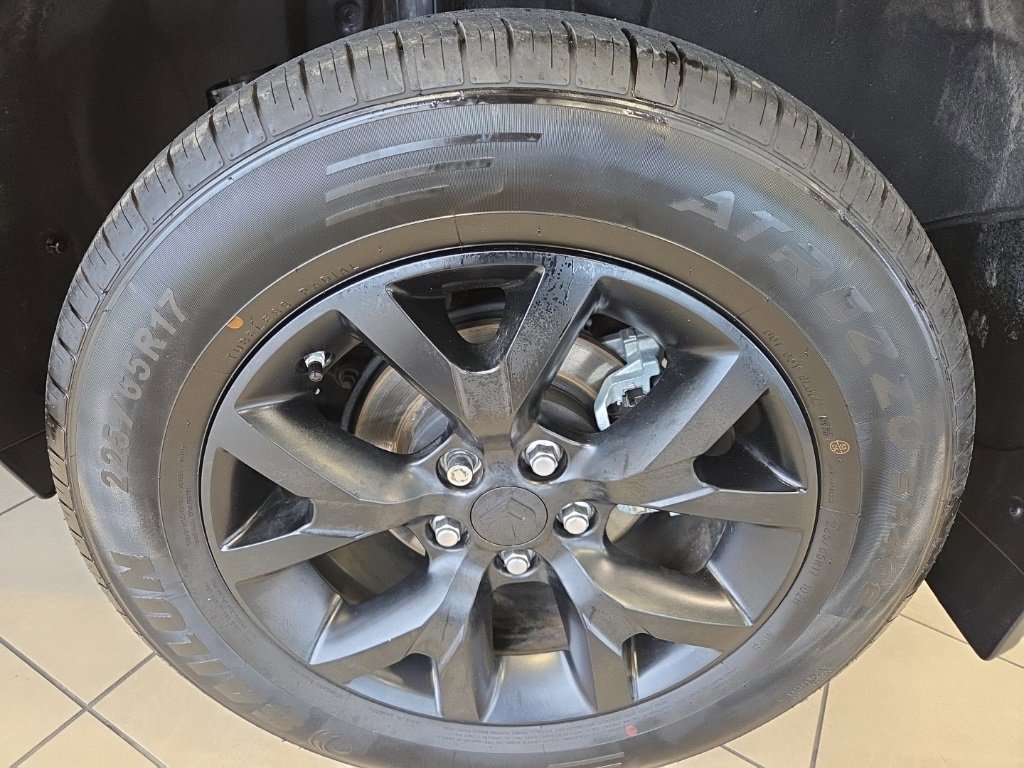 Used 2024 Toyota RAV4 LE image 10