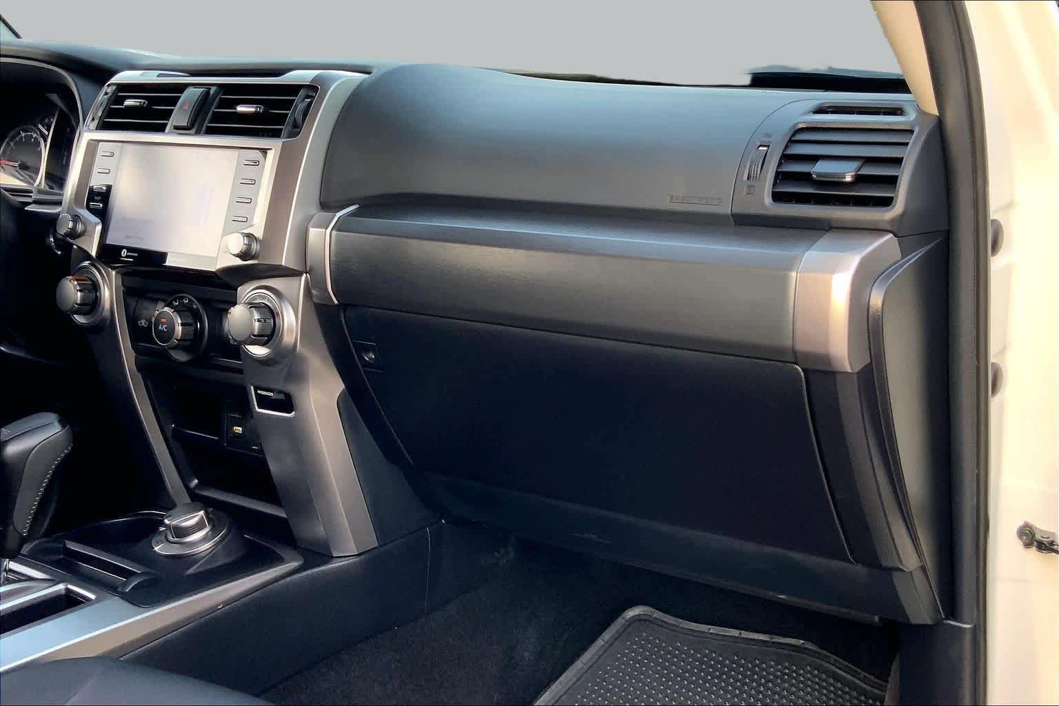 Used 2024 Toyota 4Runner TRD Sport AWD/4WD image 18
