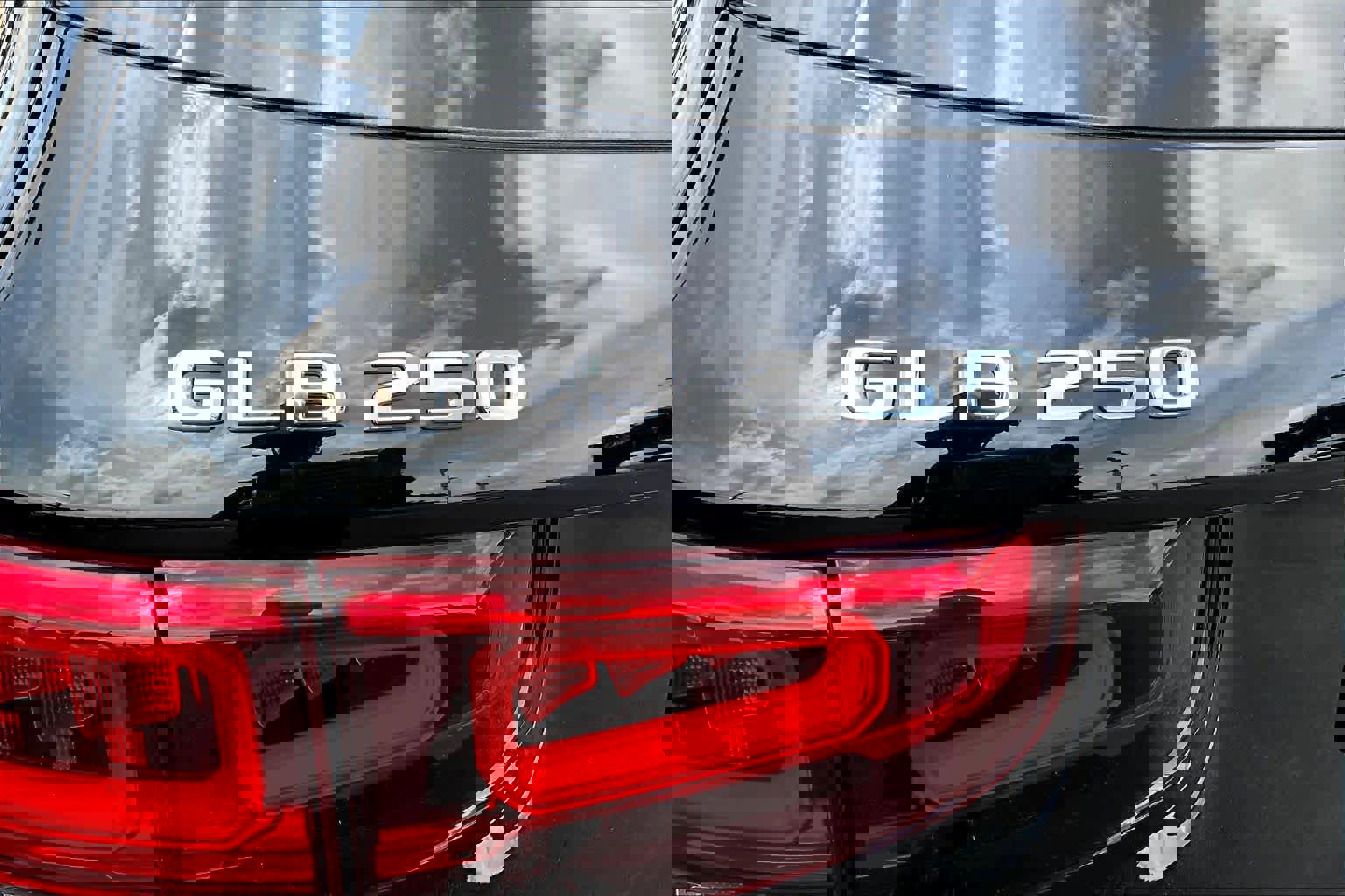 Certified 2023 Mercedes-Benz GLB 250 4MATIC image 30