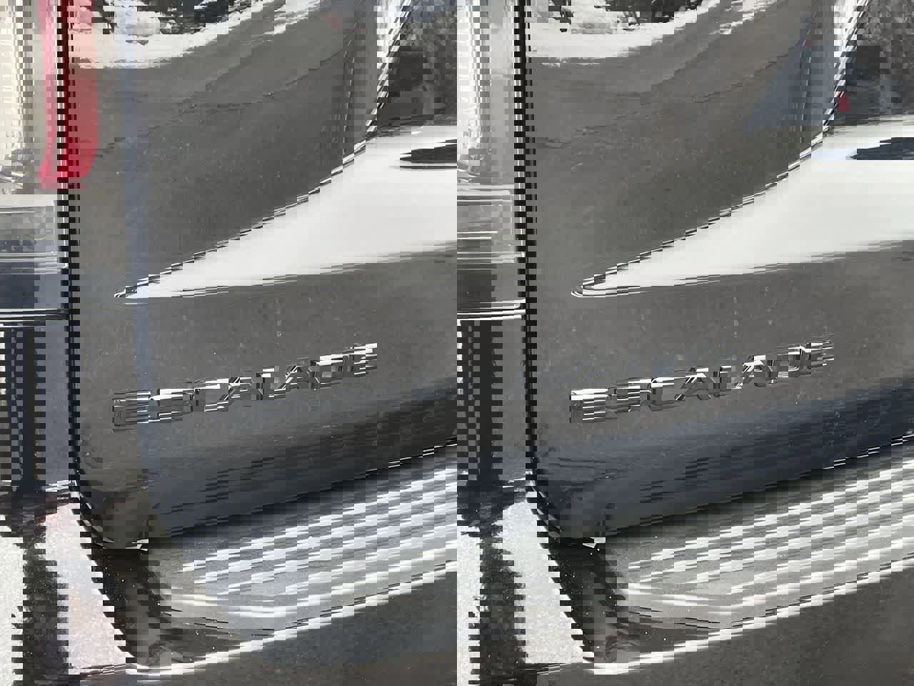 Used 2023 Cadillac Escalade V w/ LPO, ONYX Package image 45