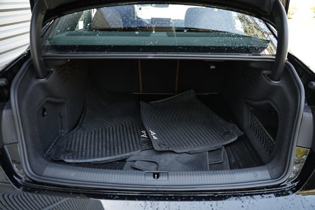 Used 2023 Audi A4 2.0T Premium w/ Convenience Package image 28