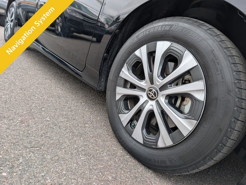 Used 2021 Toyota Prius Prime XLE w/ Carpet Mat Package (TMS) image 7