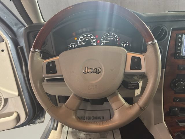 Used 2008 Jeep Commander Overland AWD/4WD image 26