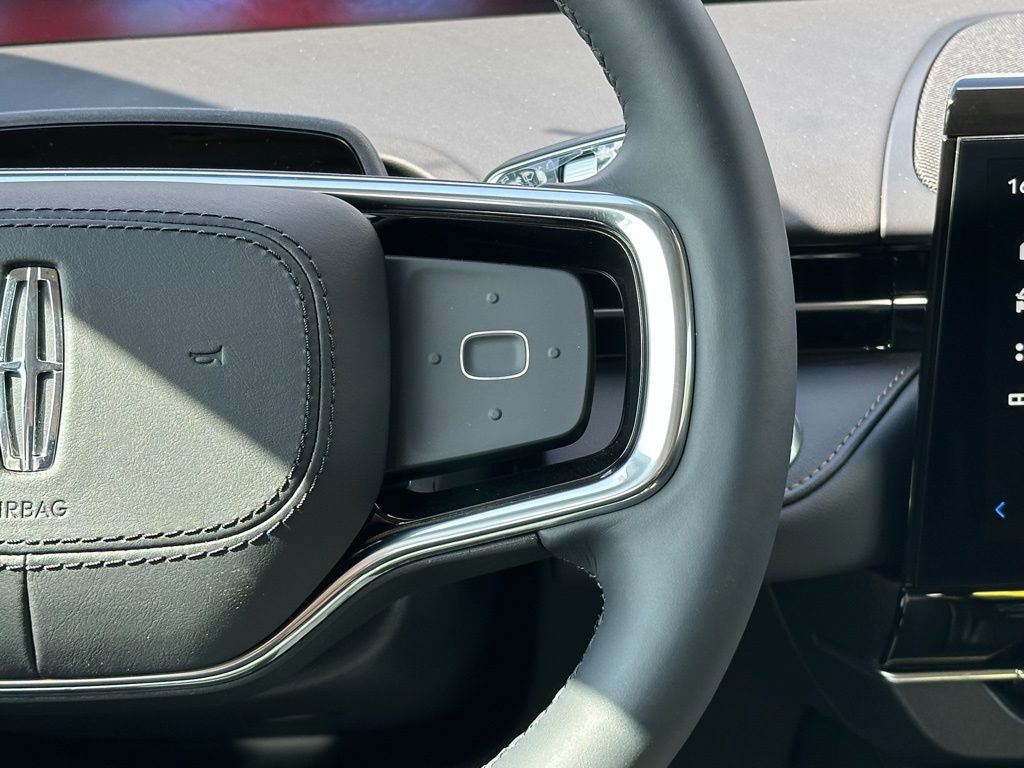 New 2026 Lincoln Nautilus Reserve w/ Jet Appearance Package AWD/4WD image 10